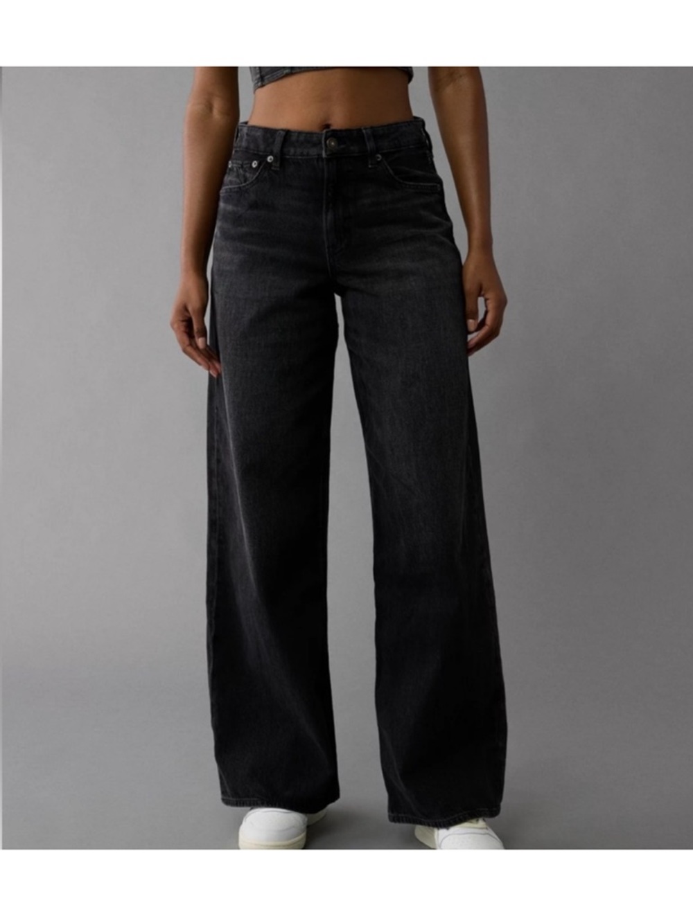 American Eagle Outfitters Curvy Super High Rise Baggy Wide-Leg Jeans